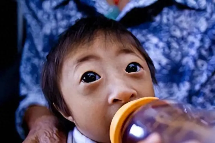 Áp lực kinh tế đè nặng khi cả chồng và con đều đau ốm