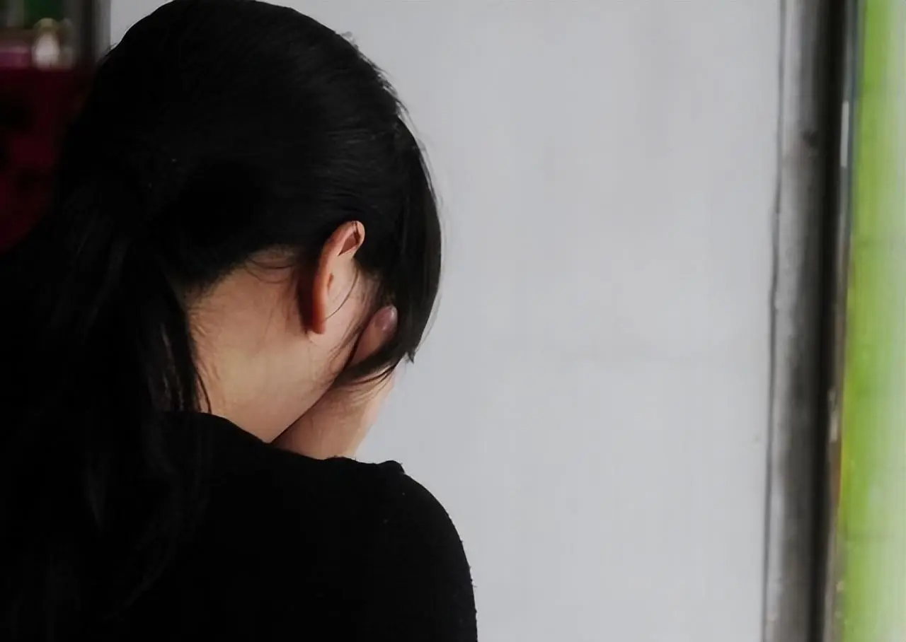 Người mẹ kiên quyết bảo vệ con trước những lời đề nghị mua bán