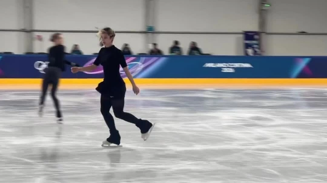 Alysa Liu tập luyện trước thềm Olympic mùa đông 2026. Video: Instagram alysaxliu