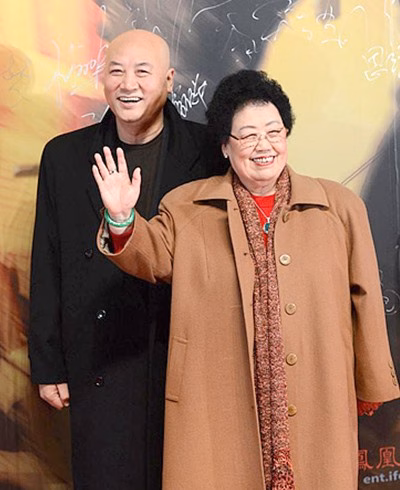 Nam diễn viên Trì Trọng Thụy và vợ ông khi còn sống. Ảnh: Xinhua