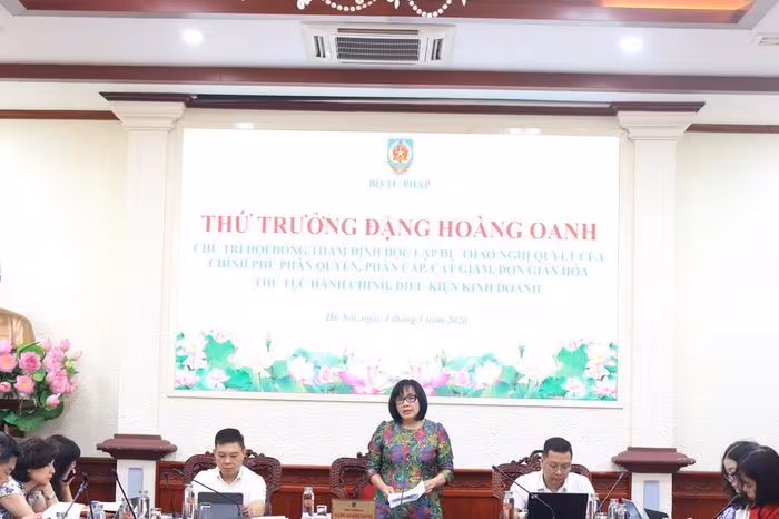Phân quyền, đơn giản hóa thủ tục hành chính: Tạo thuận lợi cho người dân, doanh nghiệp